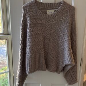 Abercrombie & Fitch Women's Beige Sweater